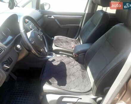 Коричневий Фольксваген Туран, об'ємом двигуна 1.97 л та пробігом 242 тис. км за 11700 $, фото 18 на Automoto.ua