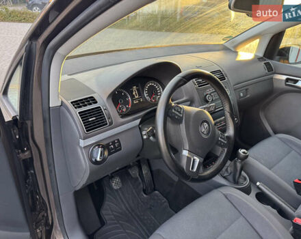 Коричневый Фольксваген Туран, объемом двигателя 1.6 л и пробегом 223 тыс. км за 10499 $, фото 38 на Automoto.ua