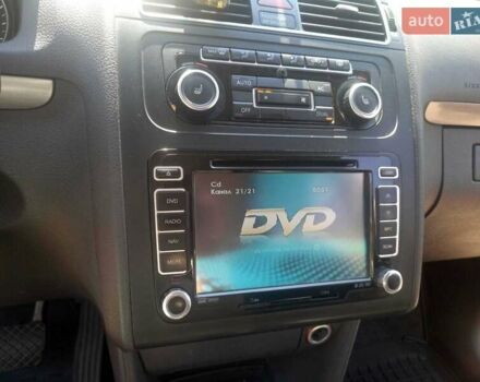 Коричневий Фольксваген Туран, об'ємом двигуна 1.97 л та пробігом 242 тис. км за 11700 $, фото 26 на Automoto.ua