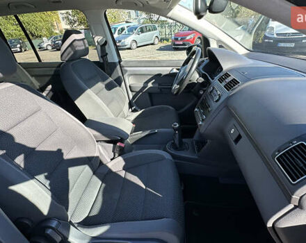 Коричневый Фольксваген Туран, объемом двигателя 1.4 л и пробегом 199 тыс. км за 9800 $, фото 54 на Automoto.ua