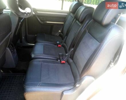 Коричневий Фольксваген Туран, об'ємом двигуна 1.97 л та пробігом 242 тис. км за 11700 $, фото 13 на Automoto.ua