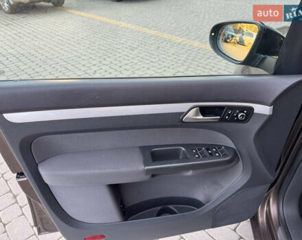 Коричневый Фольксваген Туран, объемом двигателя 1.6 л и пробегом 223 тыс. км за 10499 $, фото 39 на Automoto.ua