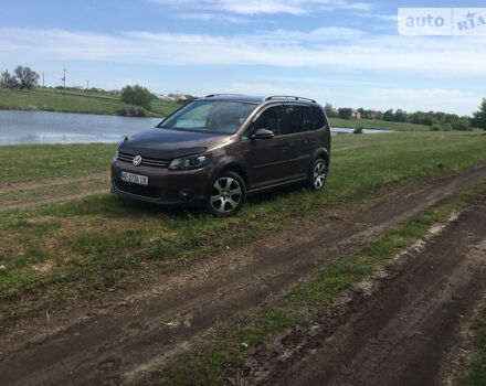 Коричневий Фольксваген Туран, об'ємом двигуна 1.6 л та пробігом 250 тис. км за 11300 $, фото 18 на Automoto.ua