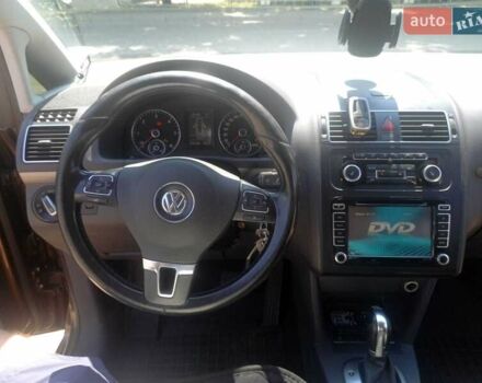Коричневий Фольксваген Туран, об'ємом двигуна 1.97 л та пробігом 242 тис. км за 11700 $, фото 27 на Automoto.ua