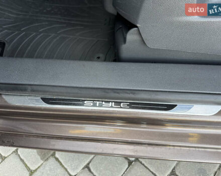 Коричневый Фольксваген Туран, объемом двигателя 1.6 л и пробегом 223 тыс. км за 10499 $, фото 41 на Automoto.ua