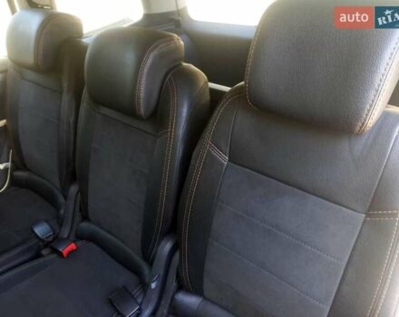 Коричневий Фольксваген Туран, об'ємом двигуна 1.97 л та пробігом 242 тис. км за 11700 $, фото 14 на Automoto.ua