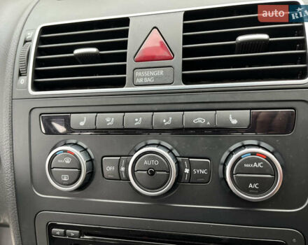 Коричневый Фольксваген Туран, объемом двигателя 1.97 л и пробегом 145 тыс. км за 11900 $, фото 45 на Automoto.ua