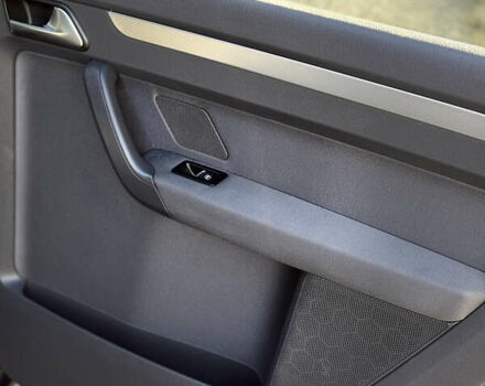 Коричневый Фольксваген Туран, объемом двигателя 1.6 л и пробегом 277 тыс. км за 10900 $, фото 24 на Automoto.ua