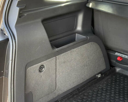 Коричневый Фольксваген Туран, объемом двигателя 1.6 л и пробегом 277 тыс. км за 10600 $, фото 21 на Automoto.ua