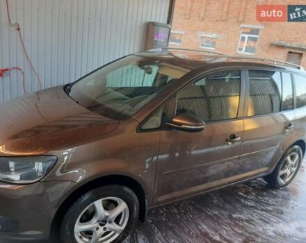 Коричневый Фольксваген Туран, объемом двигателя 1.6 л и пробегом 209 тыс. км за 10500 $, фото 1 на Automoto.ua