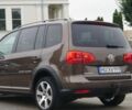 Коричневий Фольксваген Туран, об'ємом двигуна 2 л та пробігом 239 тис. км за 5800 $, фото 9 на Automoto.ua