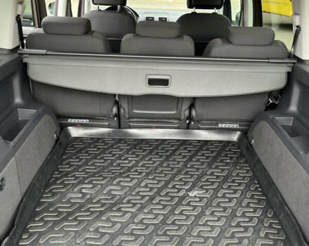 Коричневый Фольксваген Туран, объемом двигателя 1.97 л и пробегом 145 тыс. км за 11900 $, фото 32 на Automoto.ua