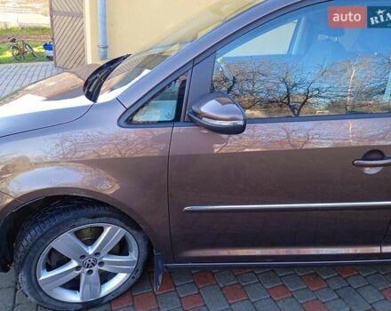 Коричневий Фольксваген Туран, об'ємом двигуна 1.97 л та пробігом 256 тис. км за 11490 $, фото 3 на Automoto.ua