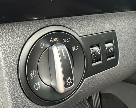 Коричневий Фольксваген Туран, об'ємом двигуна 2 л та пробігом 227 тис. км за 13500 $, фото 23 на Automoto.ua