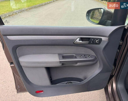 Коричневий Фольксваген Туран, об'ємом двигуна 1.6 л та пробігом 207 тис. км за 11950 $, фото 14 на Automoto.ua