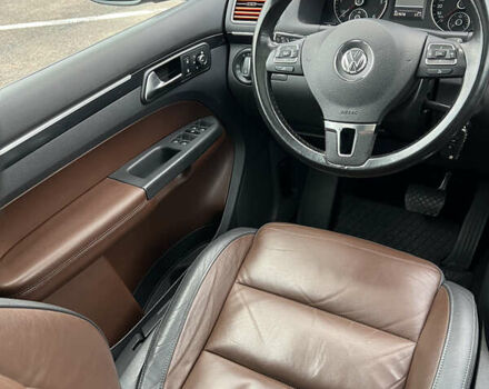 Коричневий Фольксваген Туран, об'ємом двигуна 2 л та пробігом 227 тис. км за 13500 $, фото 18 на Automoto.ua