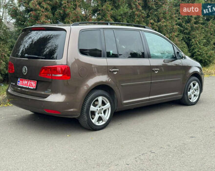 Коричневий Фольксваген Туран, об'ємом двигуна 1.6 л та пробігом 207 тис. км за 11950 $, фото 3 на Automoto.ua
