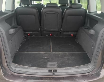 Коричневый Фольксваген Туран, объемом двигателя 1.6 л и пробегом 283 тыс. км за 8500 $, фото 5 на Automoto.ua