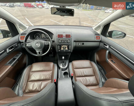 Коричневий Фольксваген Туран, об'ємом двигуна 2 л та пробігом 227 тис. км за 13500 $, фото 17 на Automoto.ua
