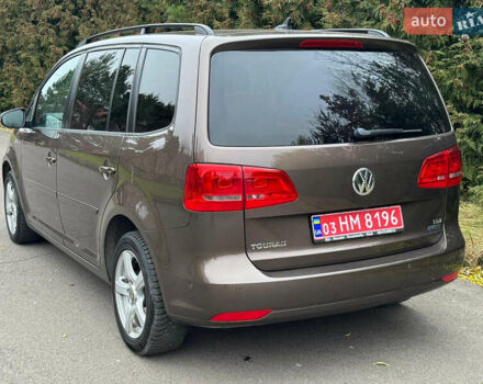 Коричневий Фольксваген Туран, об'ємом двигуна 1.6 л та пробігом 207 тис. км за 11950 $, фото 24 на Automoto.ua
