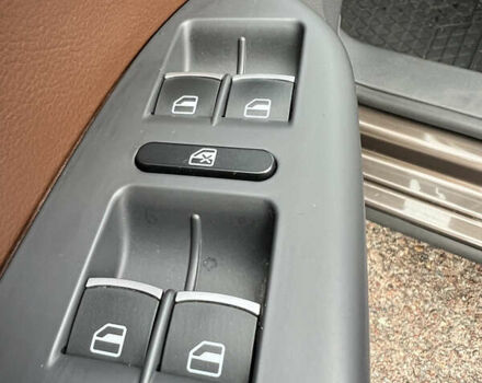 Коричневий Фольксваген Туран, об'ємом двигуна 2 л та пробігом 227 тис. км за 13500 $, фото 26 на Automoto.ua