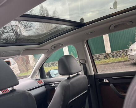 Коричневий Фольксваген Туран, об'ємом двигуна 2 л та пробігом 227 тис. км за 13500 $, фото 12 на Automoto.ua