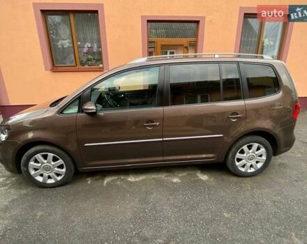 Коричневий Фольксваген Туран, об'ємом двигуна 2 л та пробігом 235 тис. км за 12200 $, фото 14 на Automoto.ua