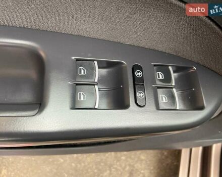 Коричневий Фольксваген Туран, об'ємом двигуна 2 л та пробігом 235 тис. км за 12200 $, фото 32 на Automoto.ua