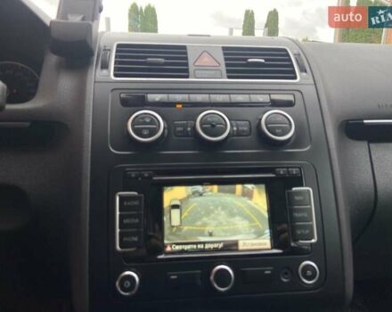 Коричневий Фольксваген Туран, об'ємом двигуна 2 л та пробігом 235 тис. км за 12200 $, фото 29 на Automoto.ua