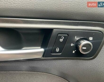 Коричневий Фольксваген Туран, об'ємом двигуна 2 л та пробігом 235 тис. км за 12200 $, фото 31 на Automoto.ua