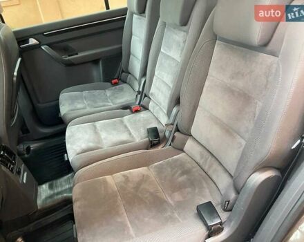 Коричневий Фольксваген Туран, об'ємом двигуна 2 л та пробігом 235 тис. км за 12200 $, фото 24 на Automoto.ua