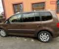 Коричневий Фольксваген Туран, об'ємом двигуна 2 л та пробігом 235 тис. км за 12200 $, фото 12 на Automoto.ua