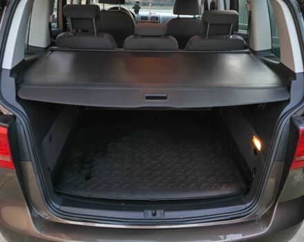 Коричневый Фольксваген Туран, объемом двигателя 1.6 л и пробегом 249 тыс. км за 13000 $, фото 18 на Automoto.ua