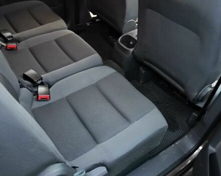 Коричневый Фольксваген Туран, объемом двигателя 1.6 л и пробегом 249 тыс. км за 13000 $, фото 16 на Automoto.ua