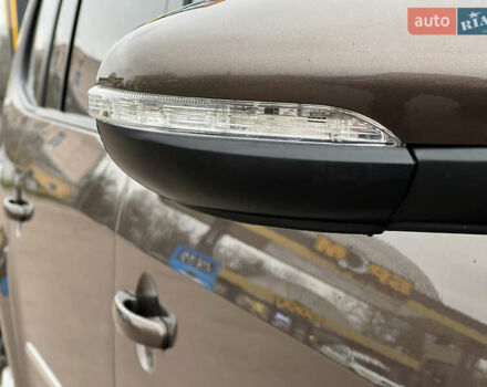 Коричневый Фольксваген Туран, объемом двигателя 2 л и пробегом 171 тыс. км за 14799 $, фото 15 на Automoto.ua