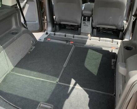 Коричневый Фольксваген Туран, объемом двигателя 1.6 л и пробегом 182 тыс. км за 15000 $, фото 12 на Automoto.ua