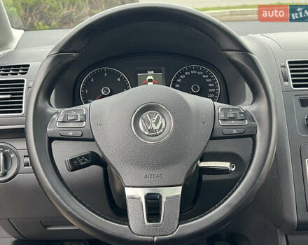 Коричневый Фольксваген Туран, объемом двигателя 2 л и пробегом 171 тыс. км за 14799 $, фото 30 на Automoto.ua