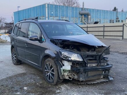 Фольксваген Туран 2011 в Самборе на Automoto.ua Коричневый Фольксваген Туран, объемом двигателя 2 л и пробегом 230 тыс. км за 5000 $, фото 1 на Automoto.ua