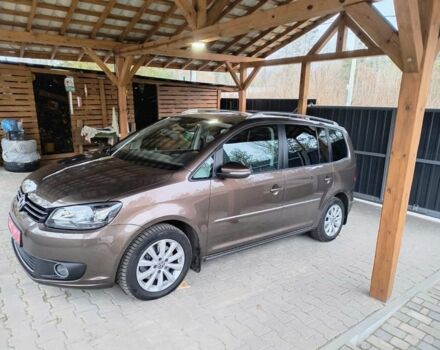 Коричневий Фольксваген Туран, об'ємом двигуна 2 л та пробігом 227 тис. км за 13900 $, фото 1 на Automoto.ua