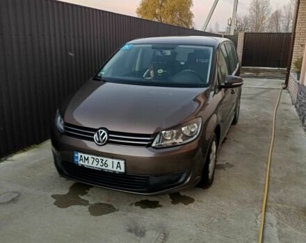 Коричневый Фольксваген Туран, объемом двигателя 1.6 л и пробегом 249 тыс. км за 13000 $, фото 1 на Automoto.ua