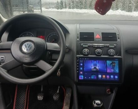 Червоний Фольксваген Туран, об'ємом двигуна 1.9 л та пробігом 340 тис. км за 4750 $, фото 11 на Automoto.ua