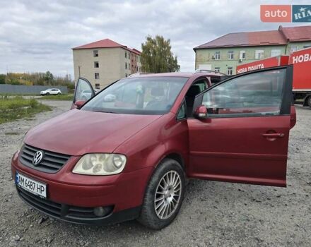 Червоний Фольксваген Туран, об'ємом двигуна 1.97 л та пробігом 387 тис. км за 4900 $, фото 1 на Automoto.ua