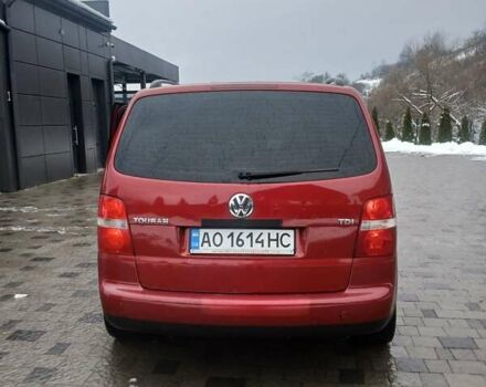 Червоний Фольксваген Туран, об'ємом двигуна 1.9 л та пробігом 340 тис. км за 4750 $, фото 7 на Automoto.ua