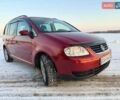 Красный Фольксваген Туран, объемом двигателя 1.9 л и пробегом 330 тыс. км за 5800 $, фото 6 на Automoto.ua