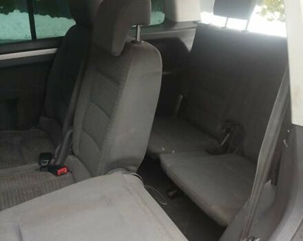 Червоний Фольксваген Туран, об'ємом двигуна 1.9 л та пробігом 340 тис. км за 4750 $, фото 11 на Automoto.ua