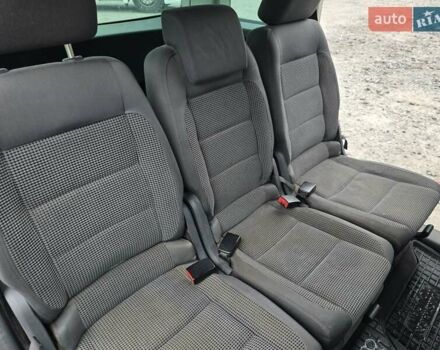 Червоний Фольксваген Туран, об'ємом двигуна 1.97 л та пробігом 387 тис. км за 4900 $, фото 20 на Automoto.ua