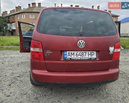 Червоний Фольксваген Туран, об'ємом двигуна 1.97 л та пробігом 387 тис. км за 4900 $, фото 11 на Automoto.ua