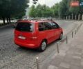 Красный Фольксваген Туран, объемом двигателя 1.9 л и пробегом 350 тыс. км за 6200 $, фото 4 на Automoto.ua