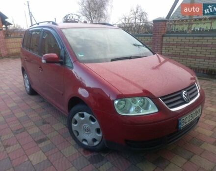 Червоний Фольксваген Туран, об'ємом двигуна 1.6 л та пробігом 177 тис. км за 4400 $, фото 1 на Automoto.ua