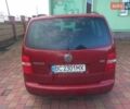 Червоний Фольксваген Туран, об'ємом двигуна 1.6 л та пробігом 177 тис. км за 4400 $, фото 2 на Automoto.ua